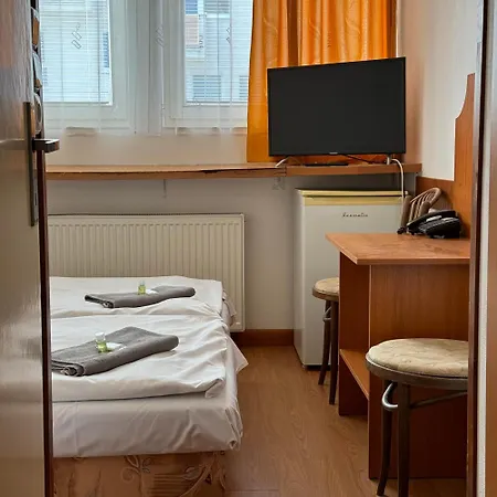 艾韦恩酒店 酒店